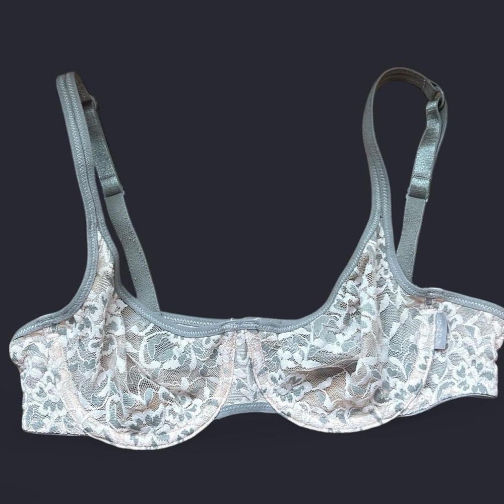 DKNY Lace Underwire Bra - Grey and Baby pink